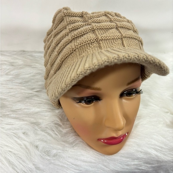 NWOT Cap With Bill Tan OS - Picture 1 of 6